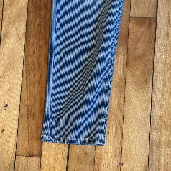 Levi Strauss Women’s 711 Distressed textured light blue denim Skinny Jean 32 - Picture 4 of 8